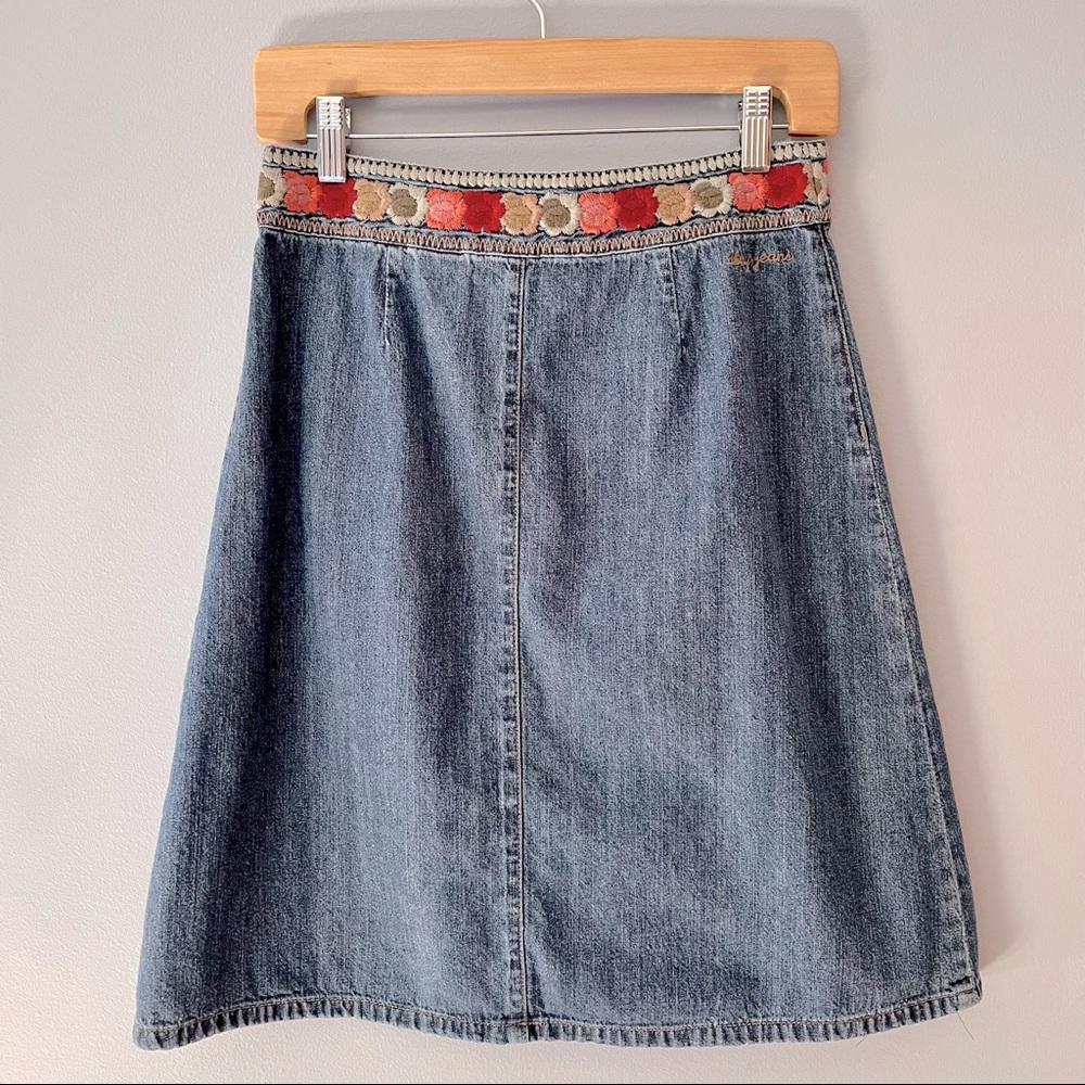 DKNY Jeans Denim Embroidered A-Line Skirt - Picture 3 of 9